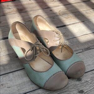 Stylish Women's Lace-Up Shoes in Mint and Taupe